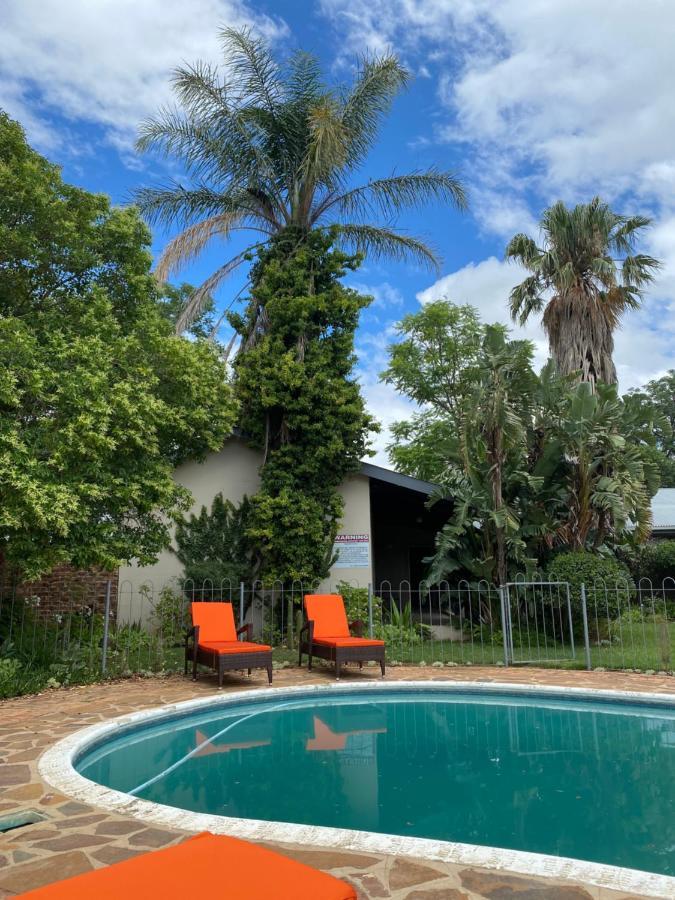 Savoy Hotel Fort Beaufort Exterior photo